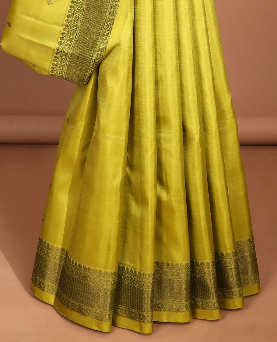 Green floral buttas kancheepuram silk saree with self border of thilakam mokku, muthu, banaras designs & zari design pallu
