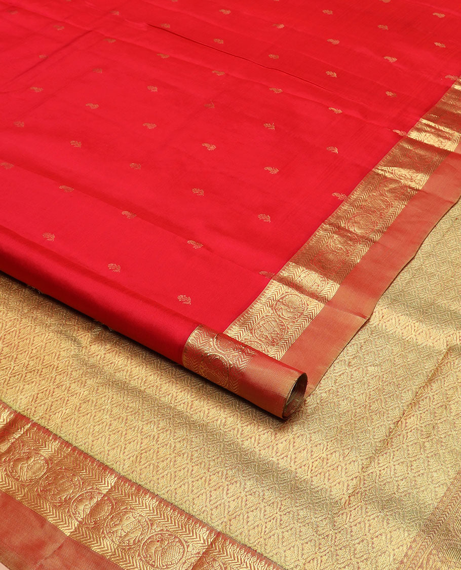 Red zari buttas nine-yard silk saree, contrast kaal erangina border of thilakam, kathir, Muthu, round yaanai, and round mayil designs, and jaal pallu