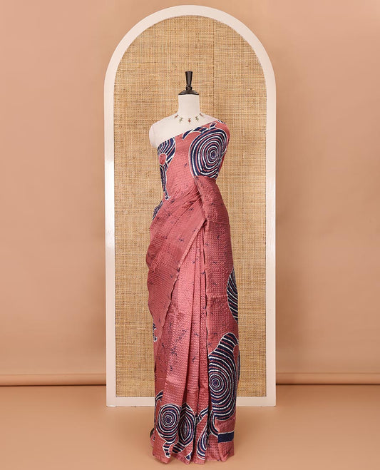 Borderless onion pink abstract-geometric printed crushed litchi saree, printed pallu & running blouse