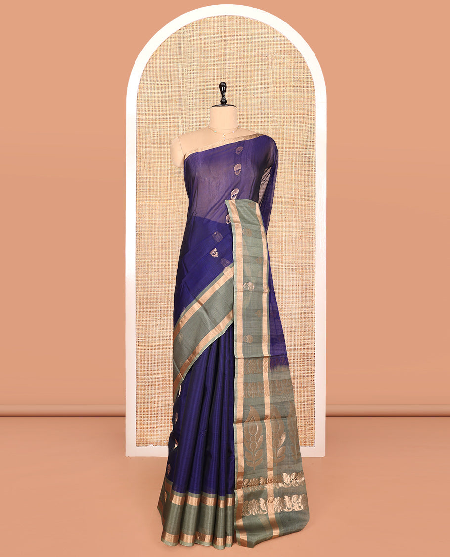Blue Silk Cotton Saree, Mesmerized with Floral Buttas, Complemented by a Contrast Traditional Border, Pallu of Floral Designs, and a Contrast Blouse