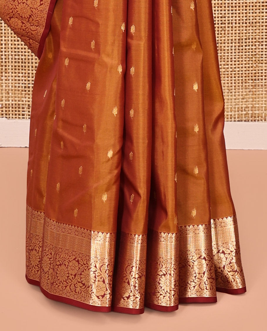 Orange Vasundhara Lite Silk Mix Saree, Richly Detailed with Zari Buttas All Over Its Body, Complemented by Contrast Border of Kodi Visiry Designs, Grand Jaal Pallu and Paired with a Contrast Blouse