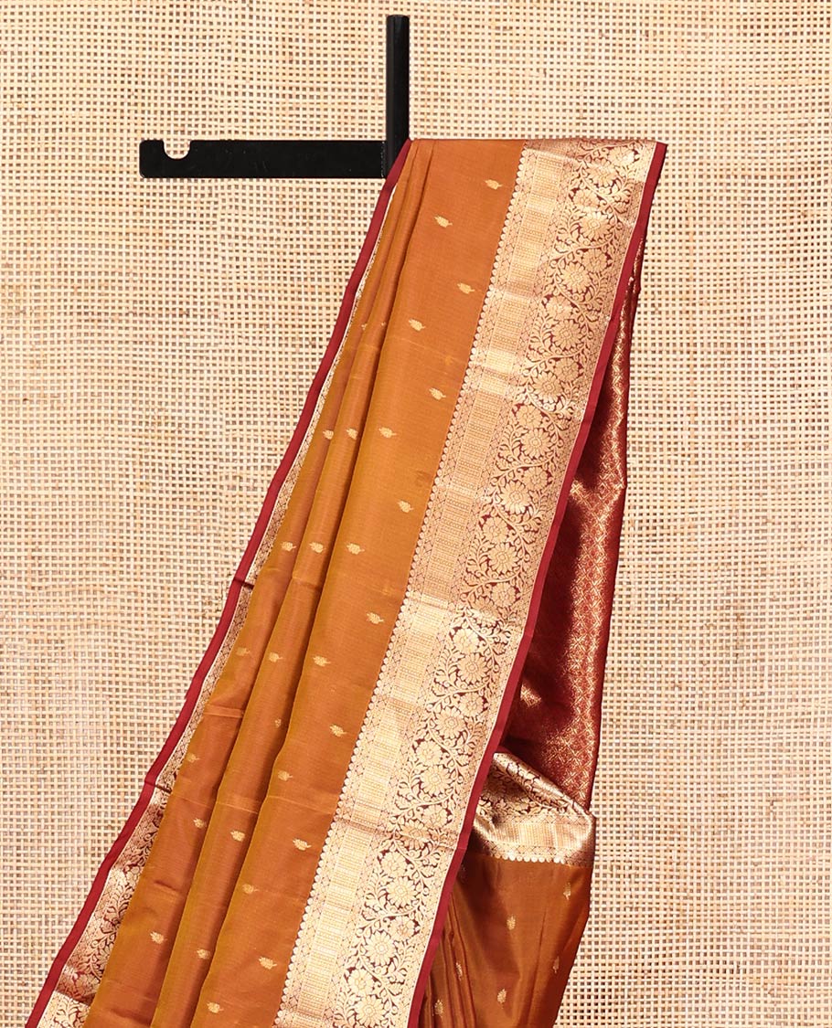Orange Vasundhara Lite Silk Mix Saree, Richly Detailed with Zari Buttas All Over Its Body, Complemented by Contrast Border of Kodi Visiry Designs, Grand Jaal Pallu and Paired with a Contrast Blouse