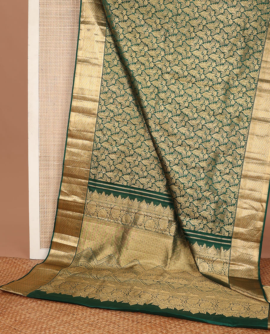 Green jacquard wedding silk saree, intricate pallu & zari border of thilakam, vanki, kathir & mayil kann designs