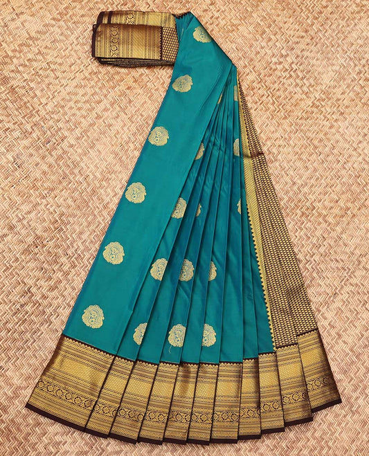 Green Budget Silk Saree, Accentuated with Zari Buttas, Complemented by a Contrast Traditional Zari Border, Grand Pallu, and a Contrast Blouse