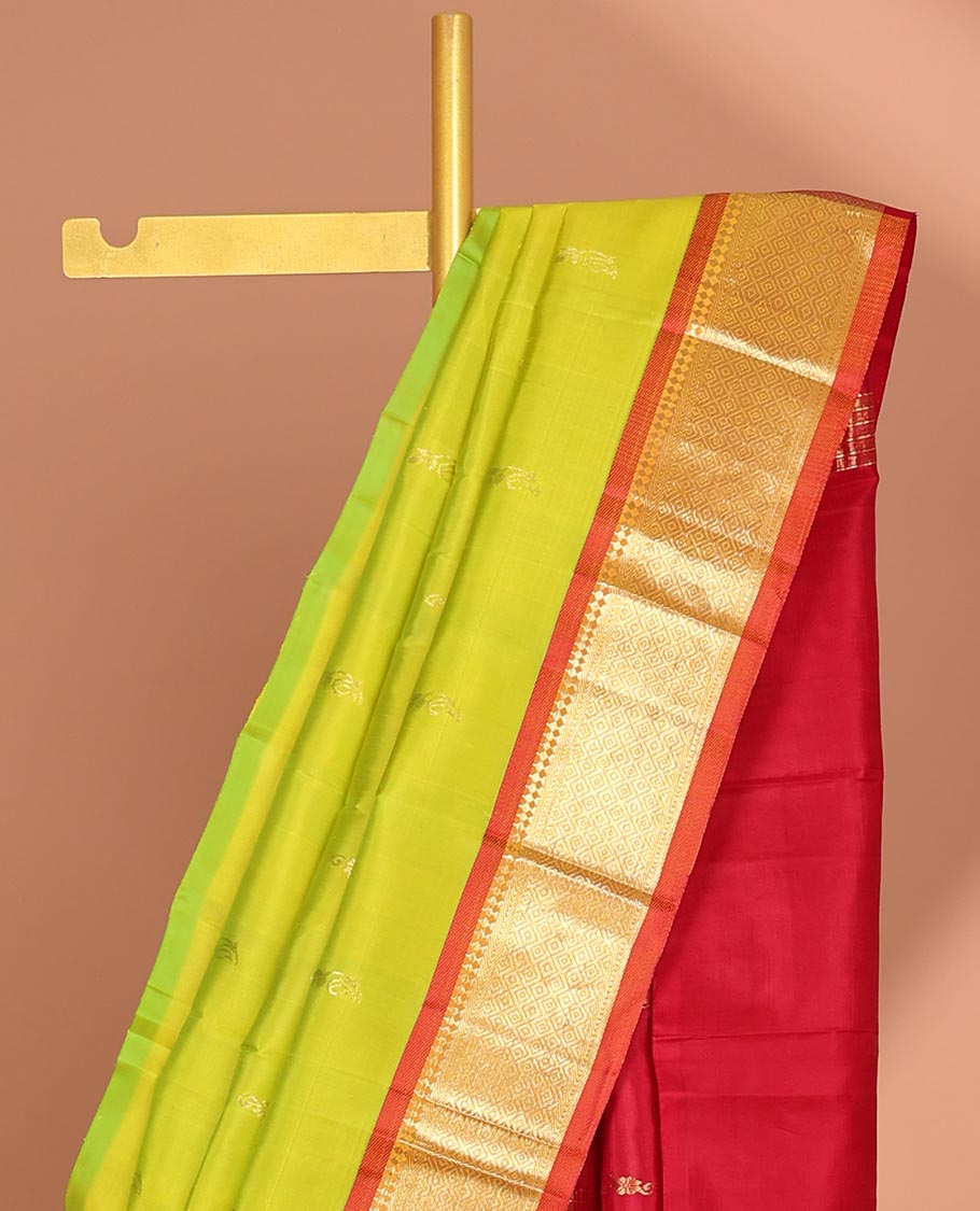 Green  floral buttas kancheepuram silk saree with contrast border of sombu,banaras,jaal design & zari design pallu
