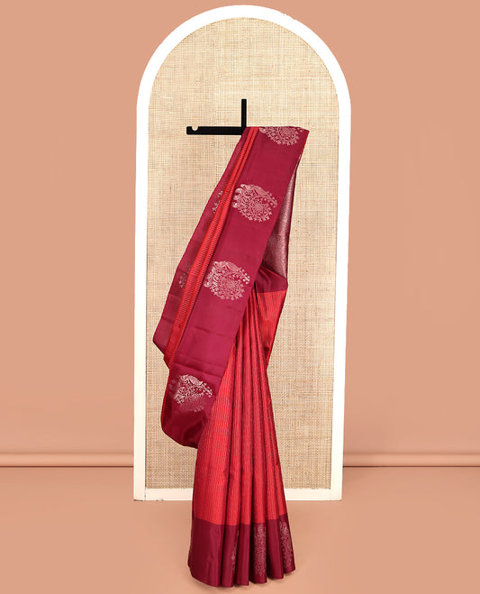 Red Mayuri Soft Silk Saree, Gleamed up with Vaira Oosi Stripes On Its Body, Complemented by Contrast Border of Floral and Peacock Designs, Grand Jaal Pallu and Paired with a Contrast Blouse
