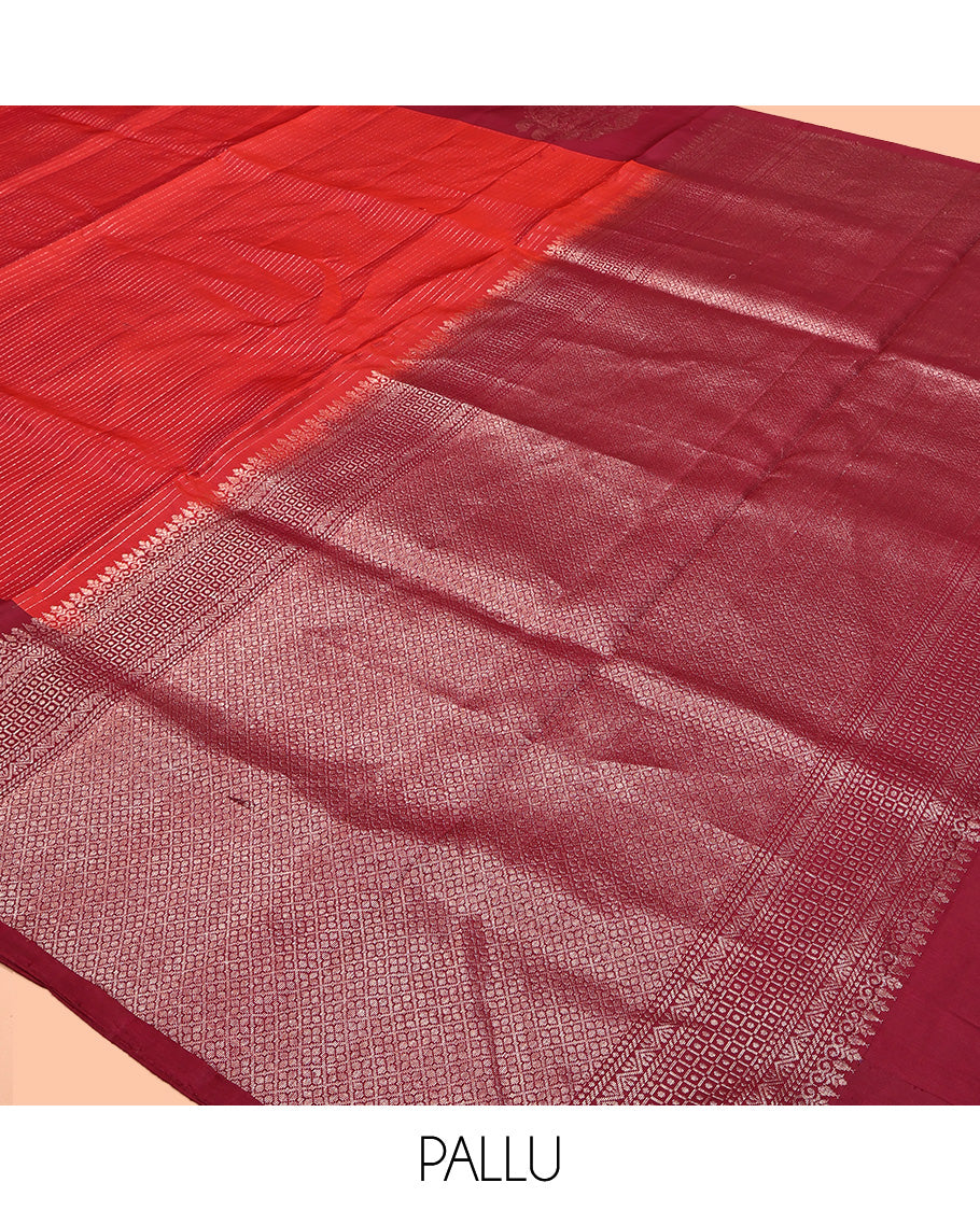 Red Mayuri Soft Silk Saree, Gleamed up with Vaira Oosi Stripes On Its Body, Complemented by Contrast Border of Floral and Peacock Designs, Grand Jaal Pallu and Paired with a Contrast Blouse