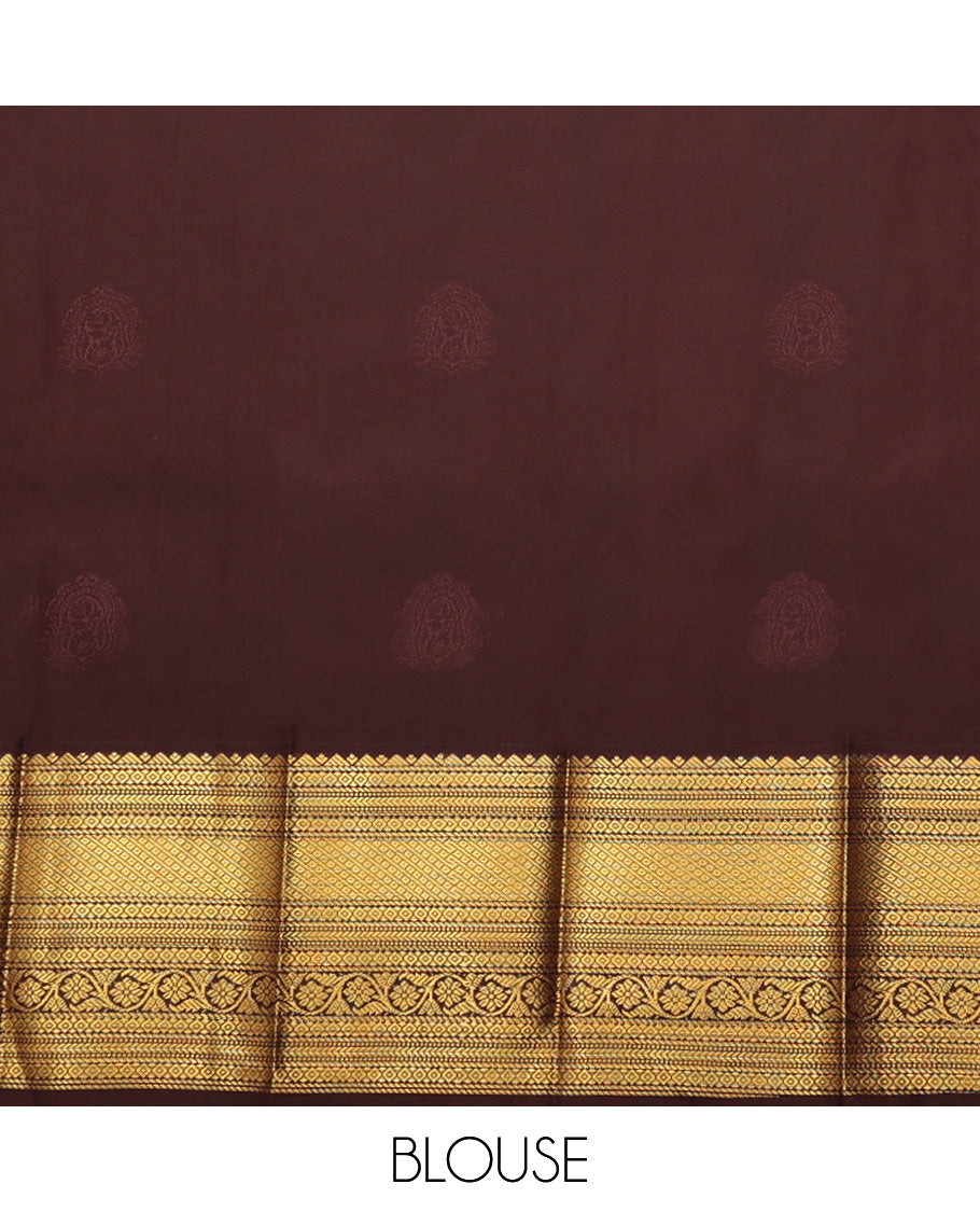 Green Budget Silk Saree, Accentuated with Zari Buttas, Complemented by a Contrast Traditional Zari Border, Grand Pallu, and a Contrast Blouse