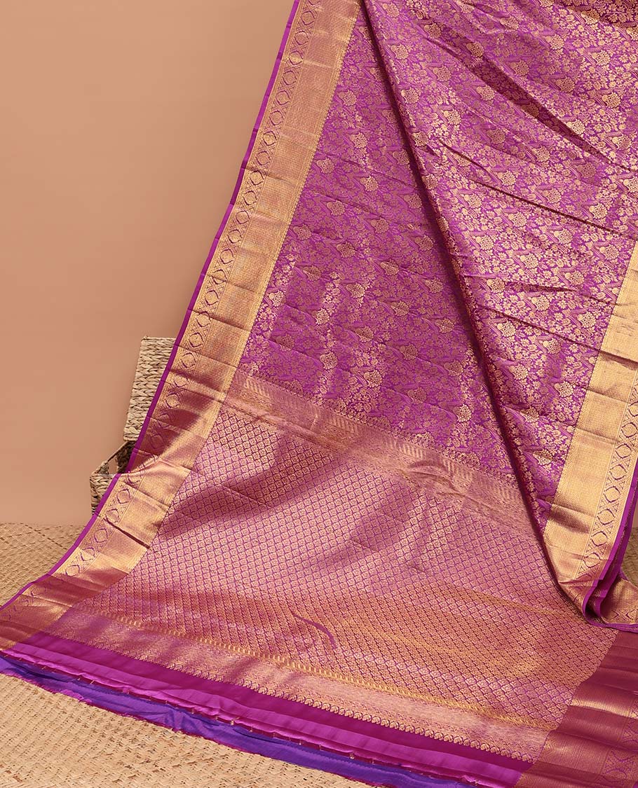 Pink floral jacquard kancheepuram silk saree with self zari design border & pallu of argyle pattern