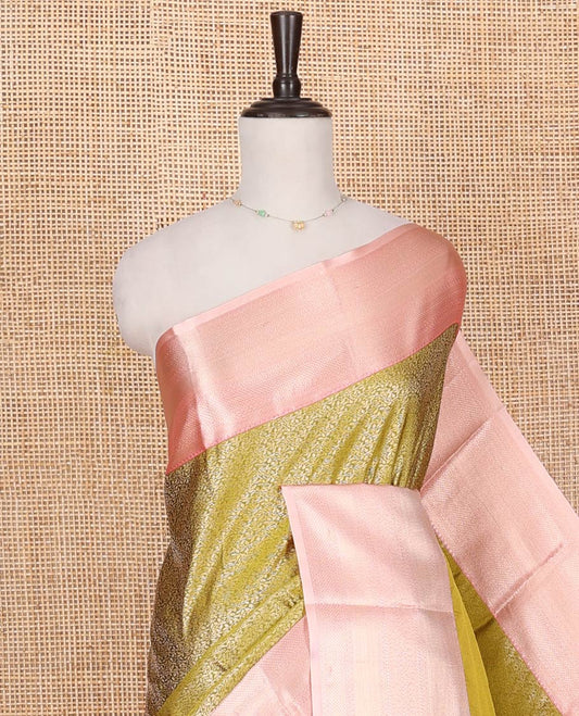Leaf Green Budget Silk Saree, Meticulously Crafted with Floral Jacquard Design on Its Body, Complemented by a Contrast Traditional Zari Design Border, Intricately Designed Pallu, and Paired with a Contrast Blouse