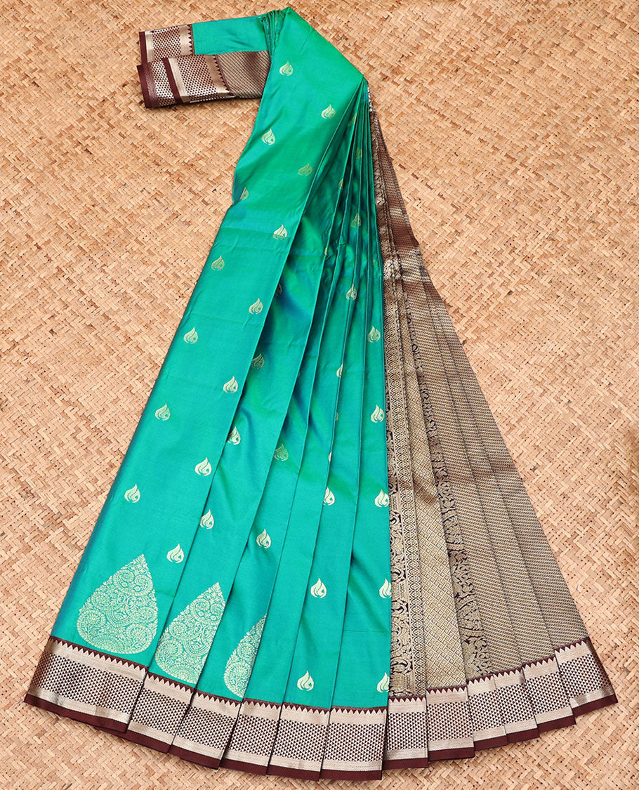 Green Budget Silk Saree, Beautified with Zari Buttas, Complemented by a Contrast Traditional Zari Design Border, Grand Pallu, and Paired with a Contrast Blouse