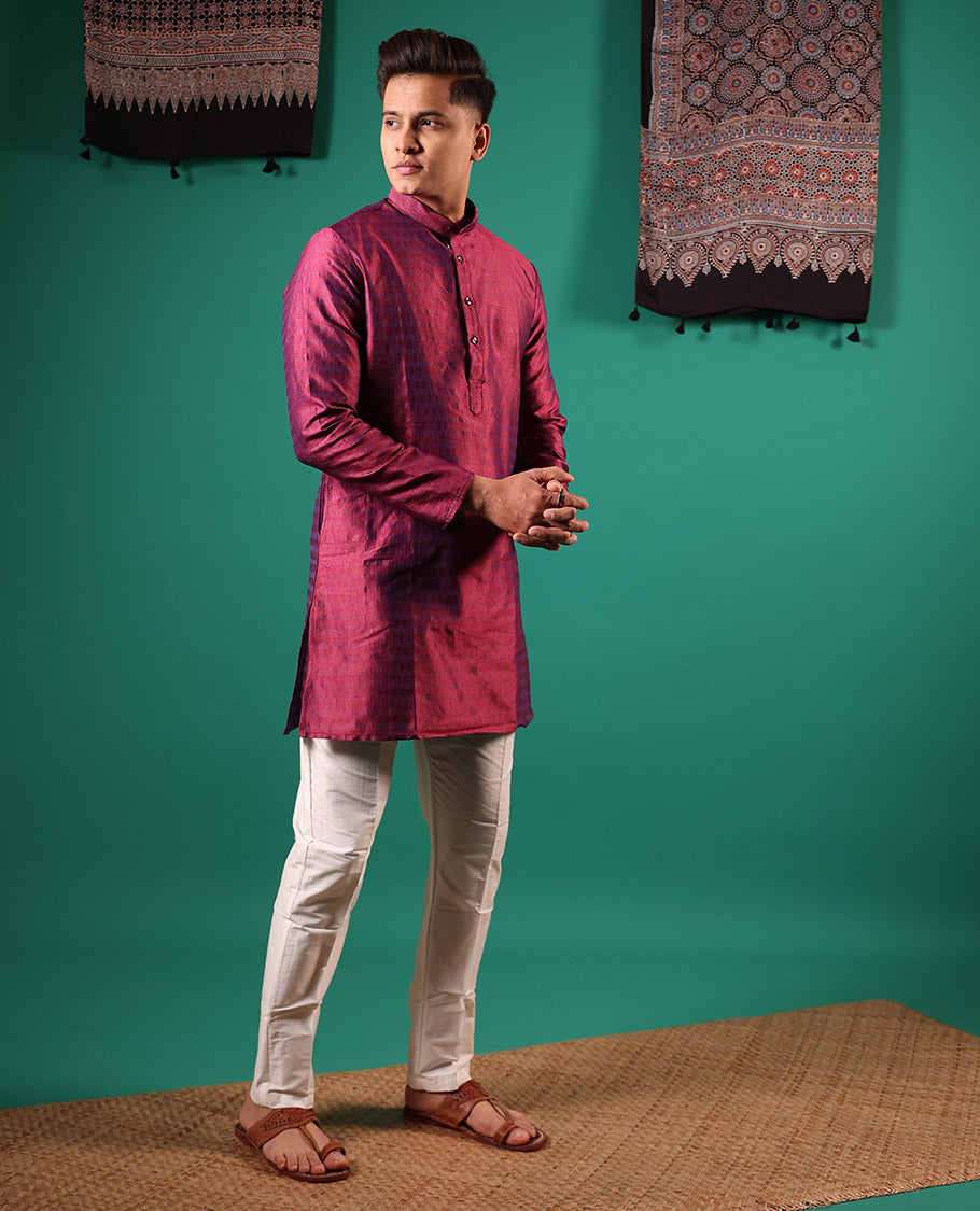 Maroon texture embossed full-sleeved men's kurta