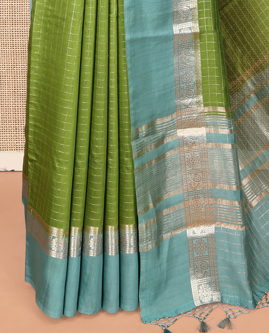 Parrot Green Zari Checked Assam Silk Saree, Complemented by a Contrast Traditional Zari-Woven Border, Zari-Striped Pallu, and a Contrast Blouse