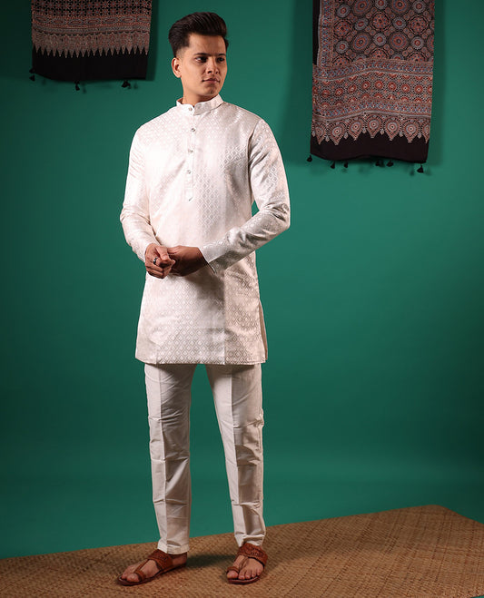 Pearl white butta enclosed jaal embossed full-sleeved men's kurta