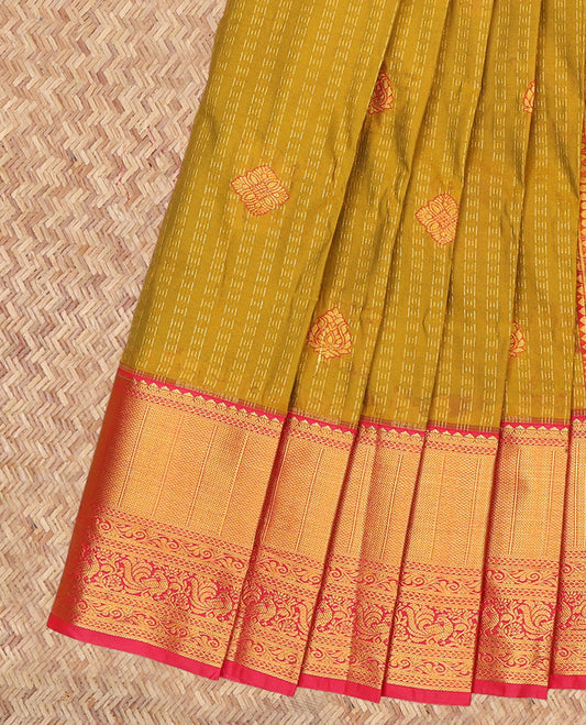 Green Budget Silk Saree, Accentuated with Zari Buttas, a Contrast Traditional Zari Border, Grand Jaal Pallu, and a Contrast Blouse