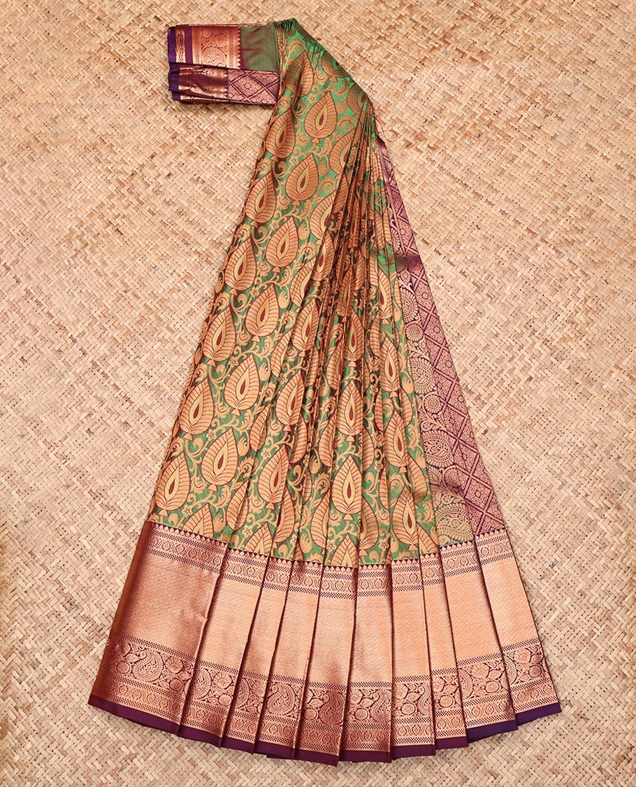Green Budget Silk Saree, Highlighted with Jacquard Design, Complemented by a Contrast Traditional Zari Border, Grand Jaal Pallu, and a Contrast Blouse