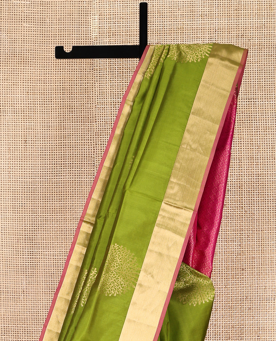 Green Mayuri Lite Silk Mix Saree, Accentuated with Tree Zari Buttas All Over Its Body, Complemented by a Contrast Bavanji Border, Pallu of Intricate Designs, and Paired with a Contrast Blouse