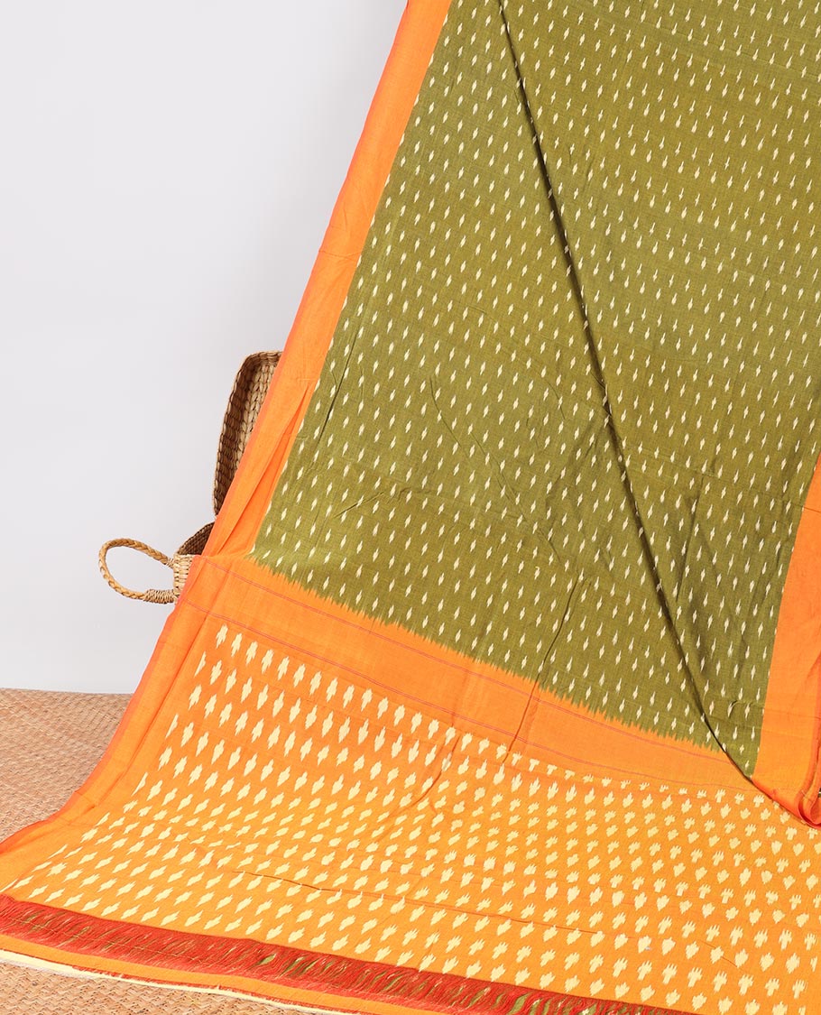 Green geometric design ikkat cotton saree with contrast border & intricate design pallu
