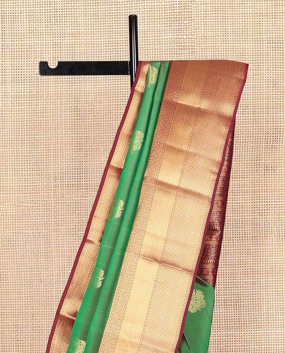 Green zari buttas Vasundhara silk mix saree, contrast border of rekku,diamond & jaal designs & pallu of rekku,rudraksham,manga & kodi visiry