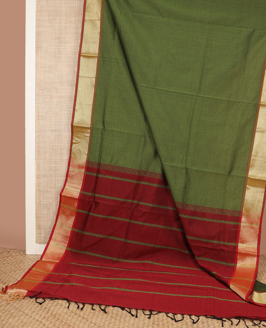 Green striped poly cotton saree, contrast traditional zari border & striped pallu