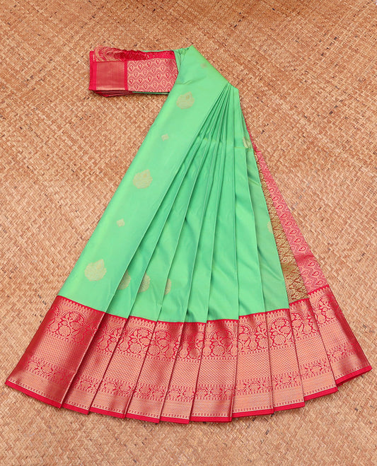 Green Budget Silk Saree, Gleamed Up with Zari Buttas, Complemented by a Contrast Traditional Zari Border, Grand Pallu, and a Contrast Blouse