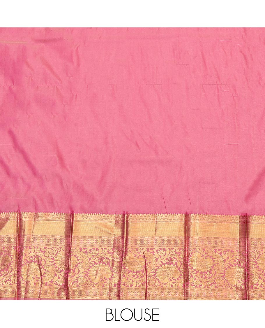 Green Budget Silk Saree, Embellished with Floral Jacquard Design, Complemented by Contrast Traditional Zari Border, Intricate Pallu, and Contrast Blouse