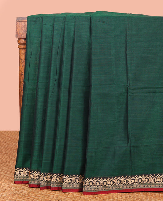 Green Plain Narayanpet Cotton Saree, Complemented by a Contrast Traditional Motifs Thread Woven Border, Subtly Striped Pallu, and Paired with a Matching Blouse