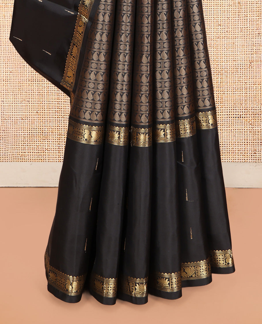Black Kanchipuram Chettinad Saree