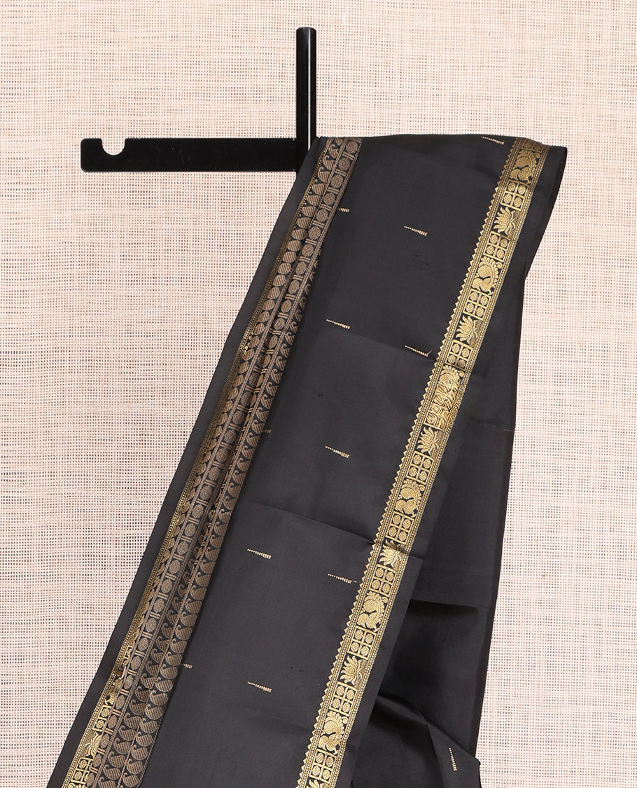 Black Kanchipuram Chettinad Saree