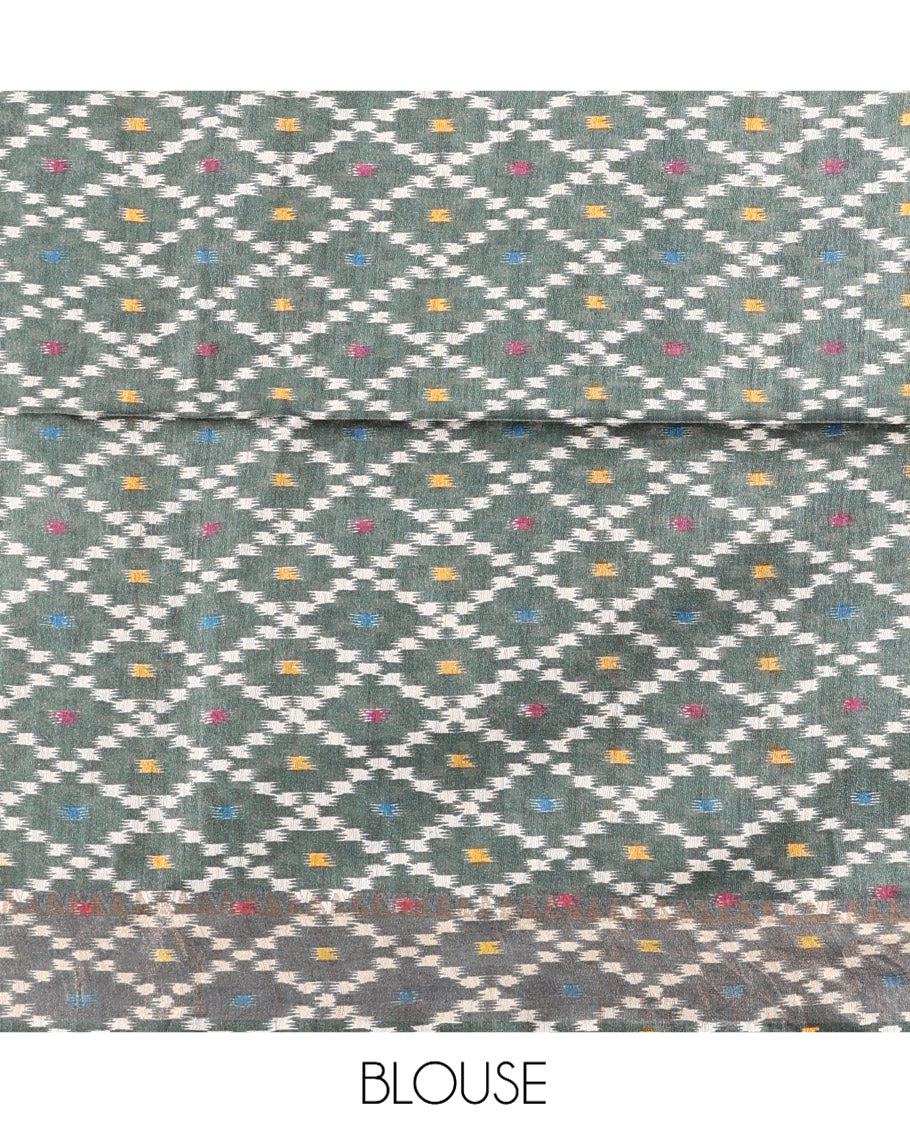 Purple Tussar Silk Saree, Adorned with Warli Motifs, a Contrast Temple Border, Pallu Depicts Warli Motifs, and a Contrast Blouse