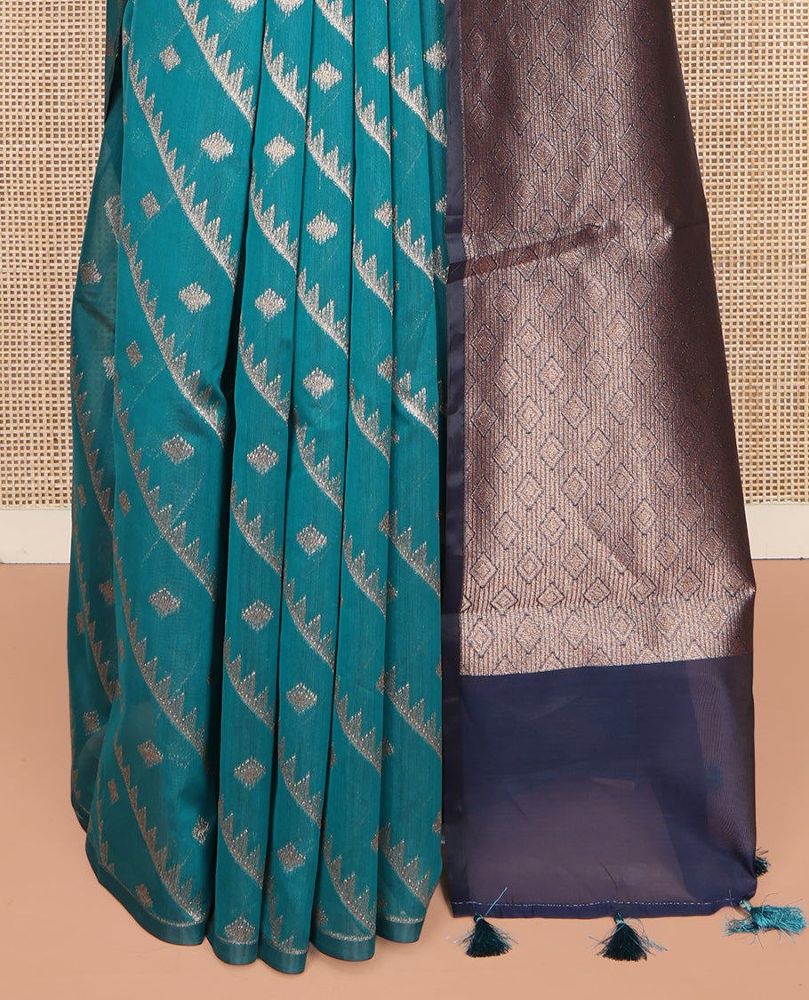Borderless Green Chanderi Cotton Saree, Adorned with Zari Buttas and Temple Stripes on Its Body, Complemented by Contrast Pallu of Jaal Designs, and Paired with a Contrast Jacquard Blouse