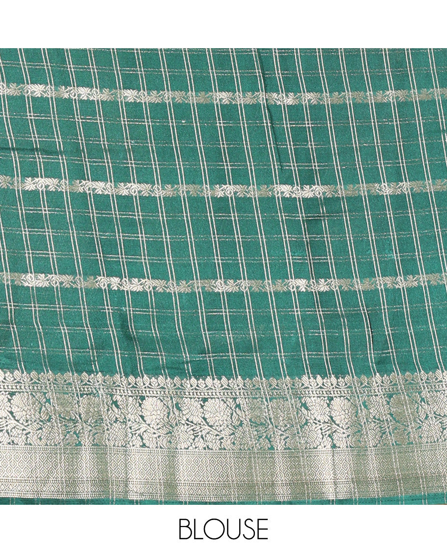 Off-White Fancy Georgette Saree, Enriched with Zari Designs, Complemented by a Contrast Ganga-Jamuna Zari Temple Border of Traditional Designs, Pallu of Paisleys, and Paired with a Contrast Blouse