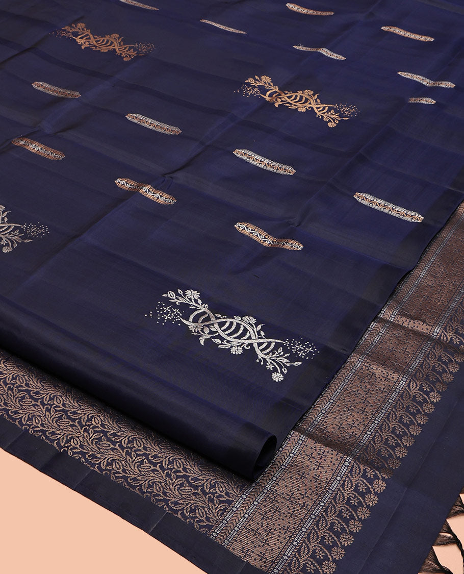 Borderless Blue Mayuri Soft Silk Saree, Gleamed Up with Zari Buttas, Highlighted by Pallu of Intricate Designs, and a Matching Blouse