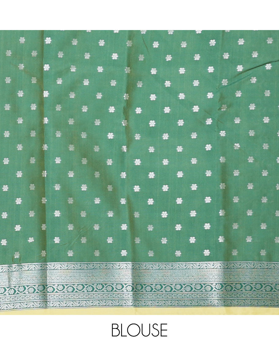 Green floral butter silk saree with contrast floral design border & pallu of floral jaal design