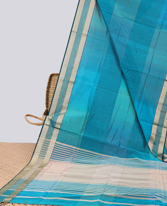 Blue checked maheshwari cotton saree with contrast zari argyle border & checked pallu