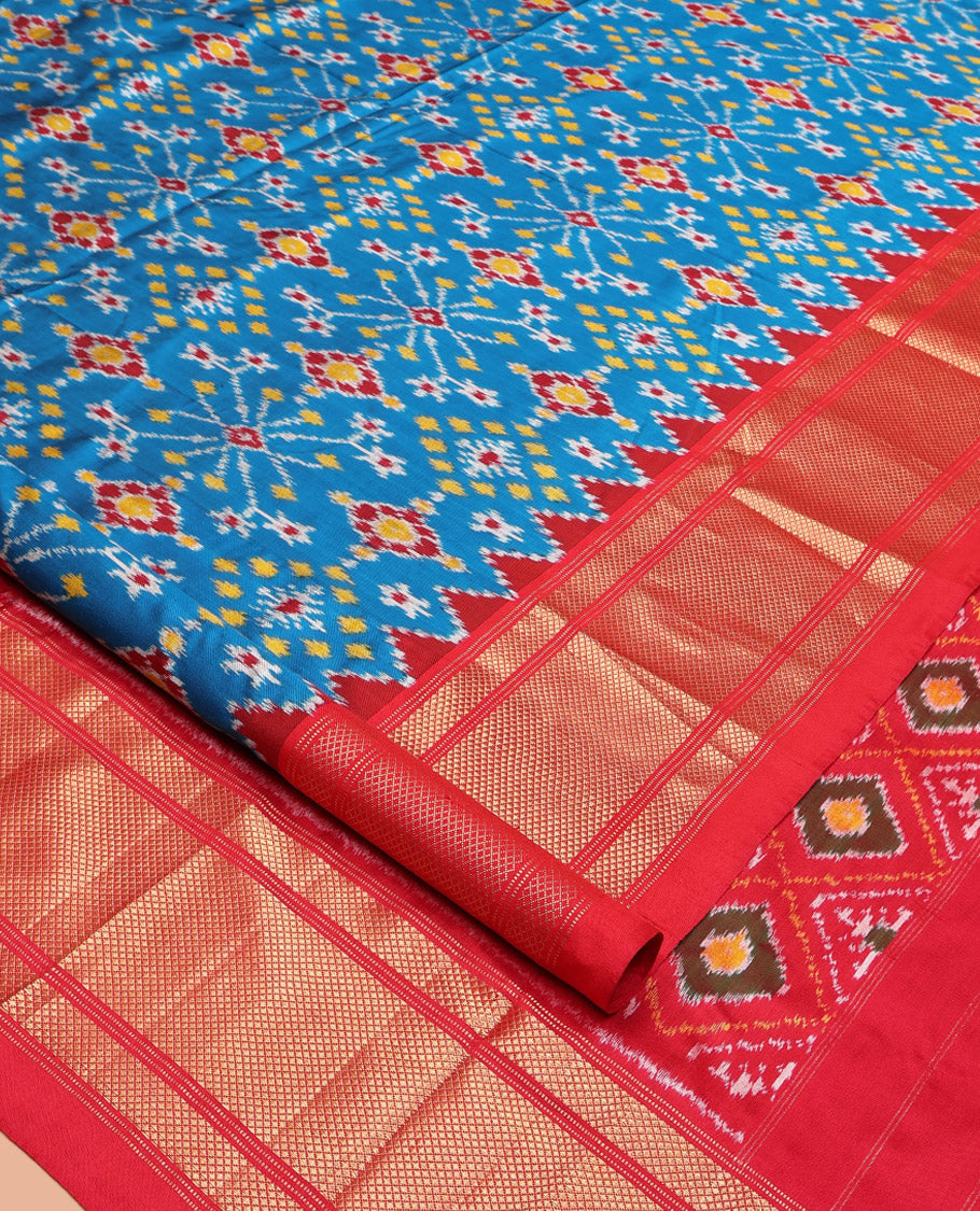 Blue Pochampally Ikat Silk Saree, Adorned with Ikat Patterns on Its Body, Complemented by a Contrast Temple Traditional Woven Border, Pallu of Jaal Ikkat Weave, and Paired with a Contrast Blouse