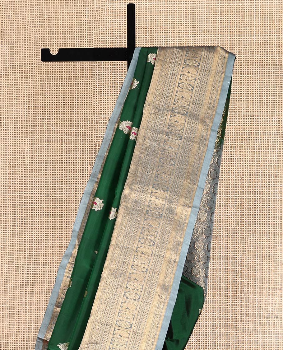 Green Uppada Silk Saree, Delicately Woven with Zari Buttas, Complemented by a Contrast Traditional Zari Border, Grand Pallu, and a Contrast Blouse