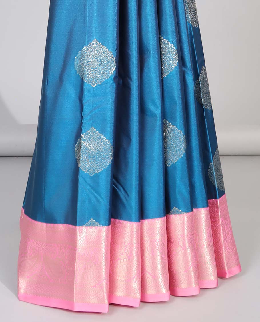 Blue floral motifs gift saree with contrast paisley border & intricate zari design pallu