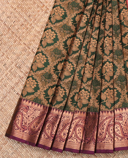 Green Budget Silk Saree, Enriched with Jacquard Design, Complemented by Contrast Paisley Border, Grand Pallu and a Contrast Blouse