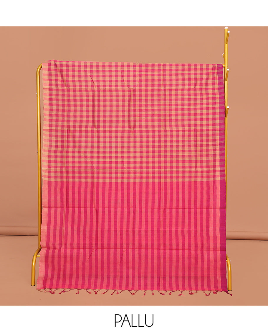Borderless Multi-Color Checked Mangalgiri Cotton Saree, Subtly Checked Pallu and Paired with a Matching Blouse