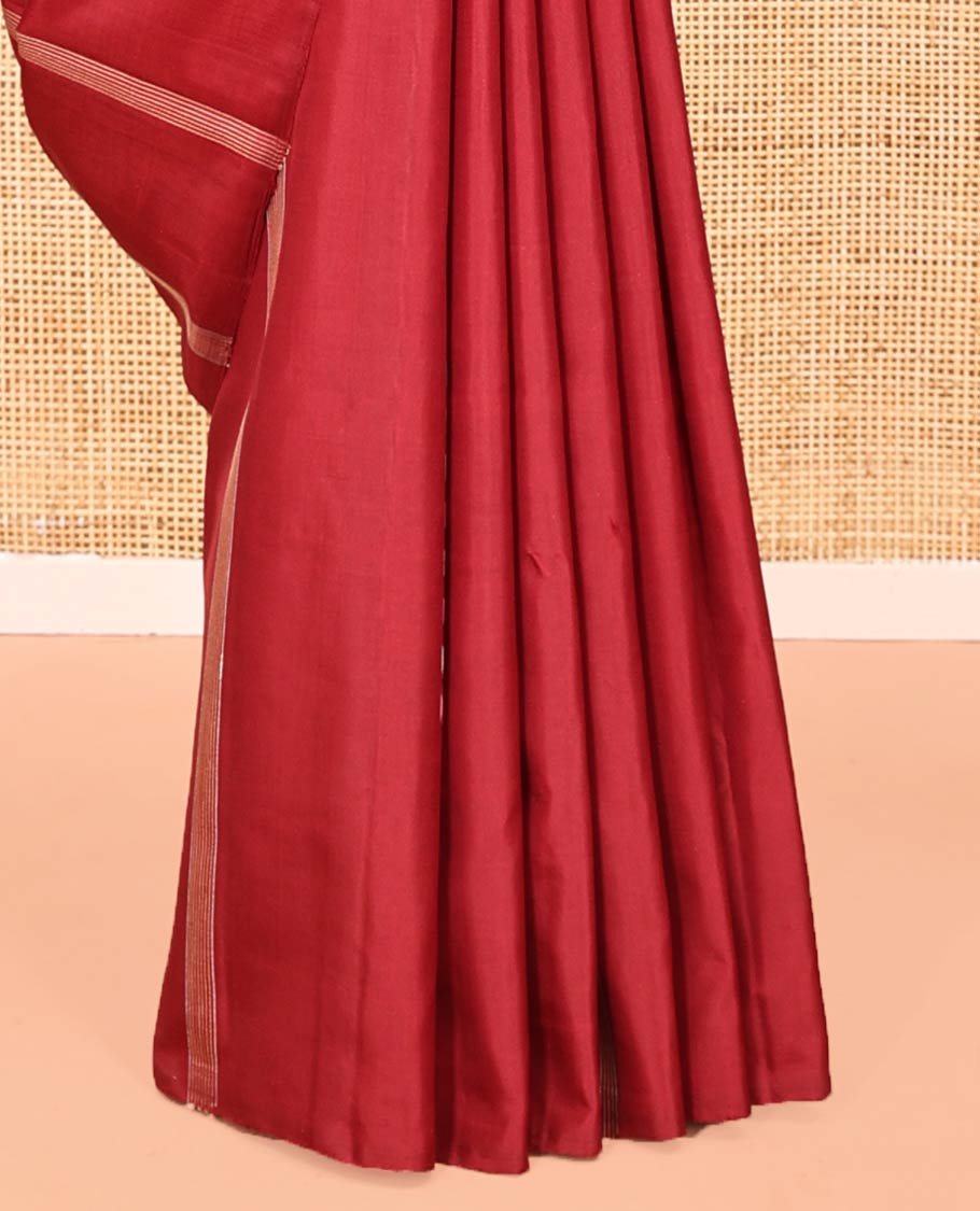 Borderless Maroon Mayuri Soft Silk Saree, Beautified with Buttas and Stripes All Over Its Body, Complemented by Contrast Pallu of Vanki Designs, and Paired with Matching Blouse