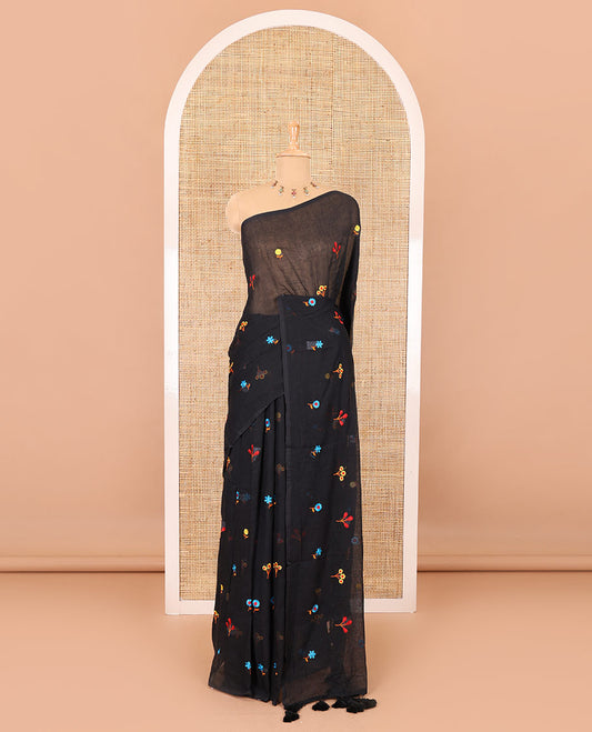 Borderless black floral motifs thread embroidered khadi mul cotton saree, floral motifs thread embroidered pallu, and a matching plain blouse