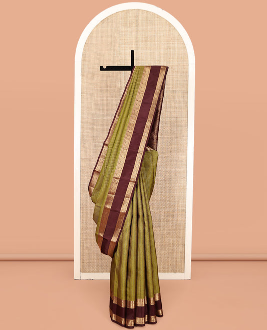 Green Micro-Checked Vasundhara Lite-Silk Mix Saree, Complemented by Contrast Rettai Pettu Traditional Zari Border, Grand Pallu, and a Contrast Blouse