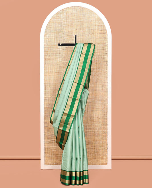 Blue Kanchipuram Silk Saree, Woven with Zari Buttas, Contrast Korvai Rettai Pettu Border of Rekku, Kathir, and Mayil Kann Designs, Pallu of Jaal Design, and a Contrast Blouse