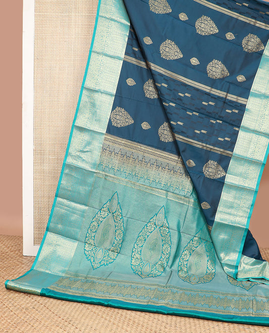 Dark blue floral design gift saree with contrast zari design border & floral design pallu