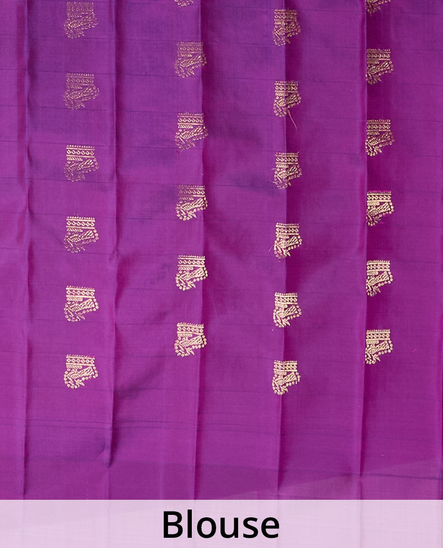 Green butta enclosed checked gadwal silk saree, contrast temple plain border & pallu steeped with horse & peacock buttas