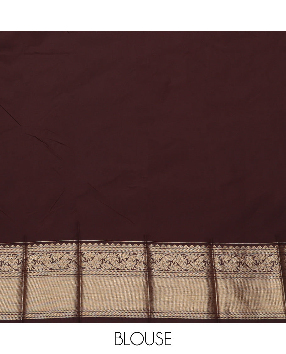 Orange Budget Silk Saree, Detailed with Zari Buttas and Checks, Complemented by a Contrast Traditional Zari Border, Jaal Pallu, and Contrast Blouse