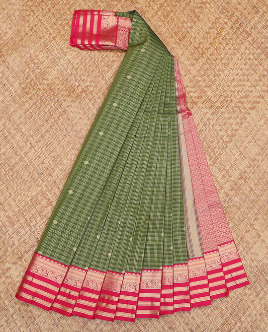 Green Budget Silk Saree, Woven with Zari Buttas and Checks, a Contrast Traditional Zari Border, Jaal Pallu, and a Contrast Blouse