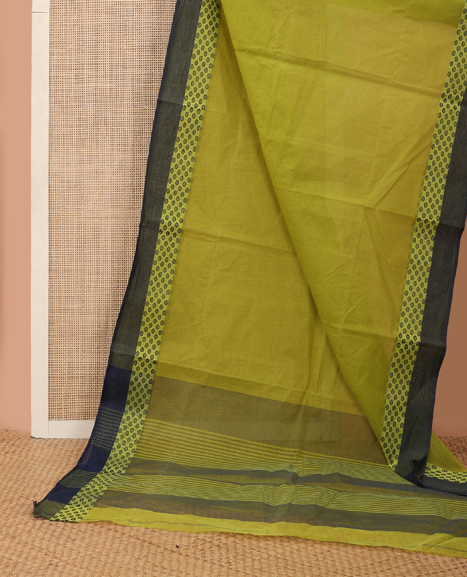 Green plain Bengal cotton saree, contrast border of circle motifs & pallu of stripes