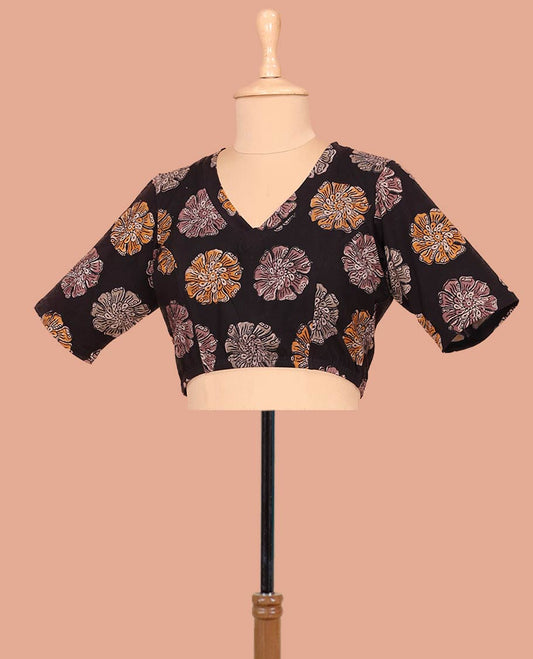 Black Cotton Readymade Blouse Delicately Printed with All-Over Flower Motifs, Featuring a Front V-Neck, a Closed Back Neck, and Elbow Sleeves